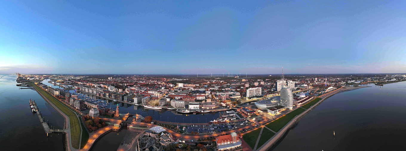 eine Stadt mit Hafen von oben | © BIS/Scheer
