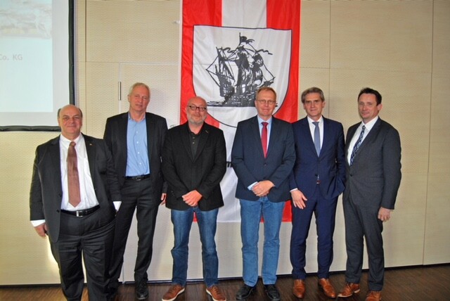 Maritime Branche informierte sich in Bremerhaven über alternative Antriebskonzepte | © Gabriele Becker