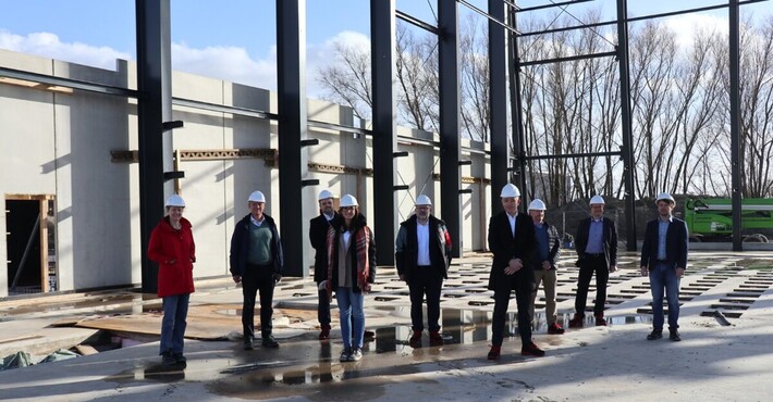 Erster Auftrag für XXL-Prüfstand des Fraunhofer IWES | © Fraunhofer IWES / Nils Glinka